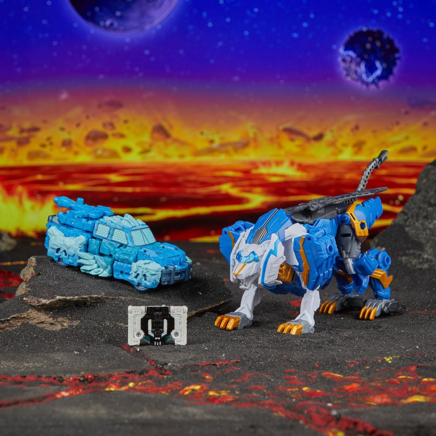 Transformers Generations Legacy United Leader Class Star Raider Thundertron + Nightstrike + Calcitron (Import Stock)