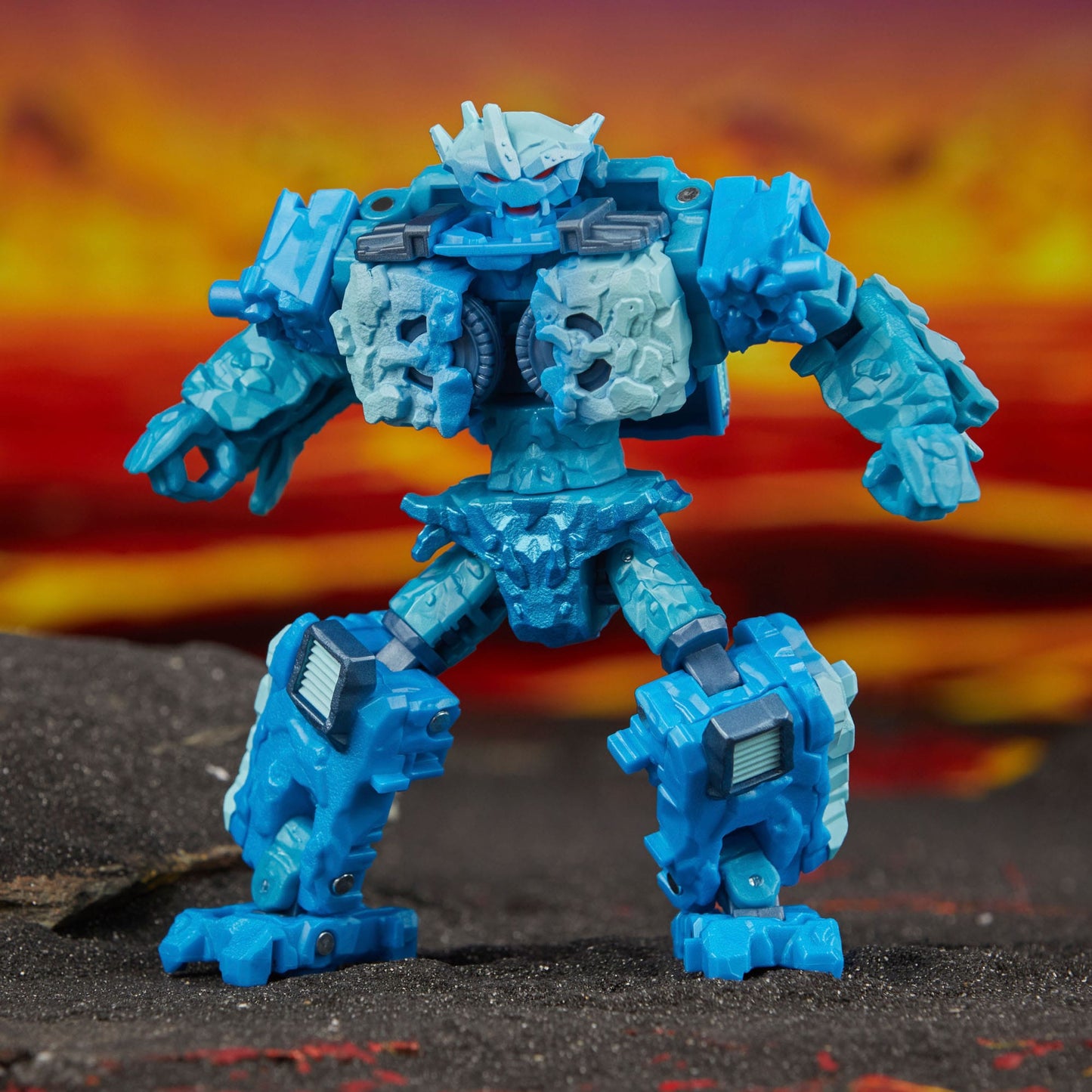 Transformers Generations Legacy United Leader Class Star Raider Thundertron + Nightstrike + Calcitron (Import Stock)