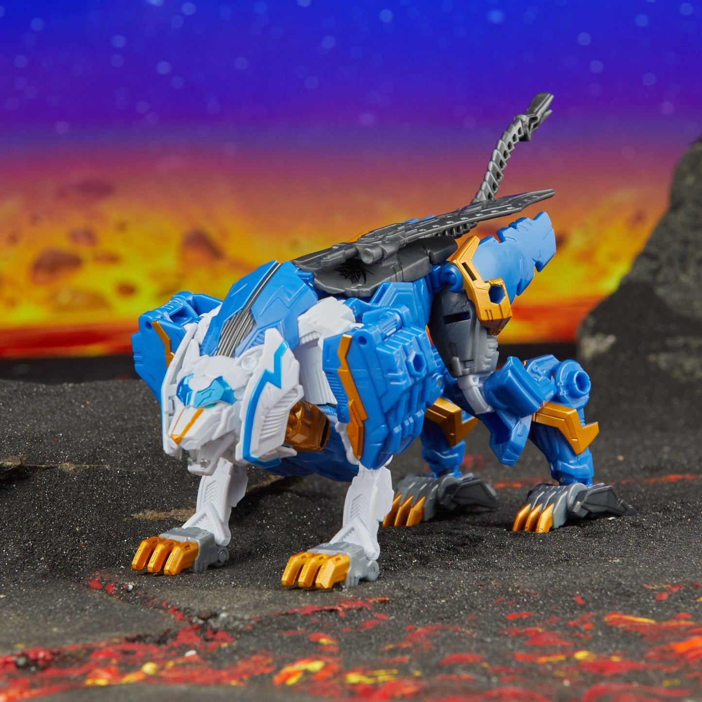 Transformers Generations Legacy United Leader Class Star Raider Thundertron + Nightstrike + Calcitron (Import Stock)