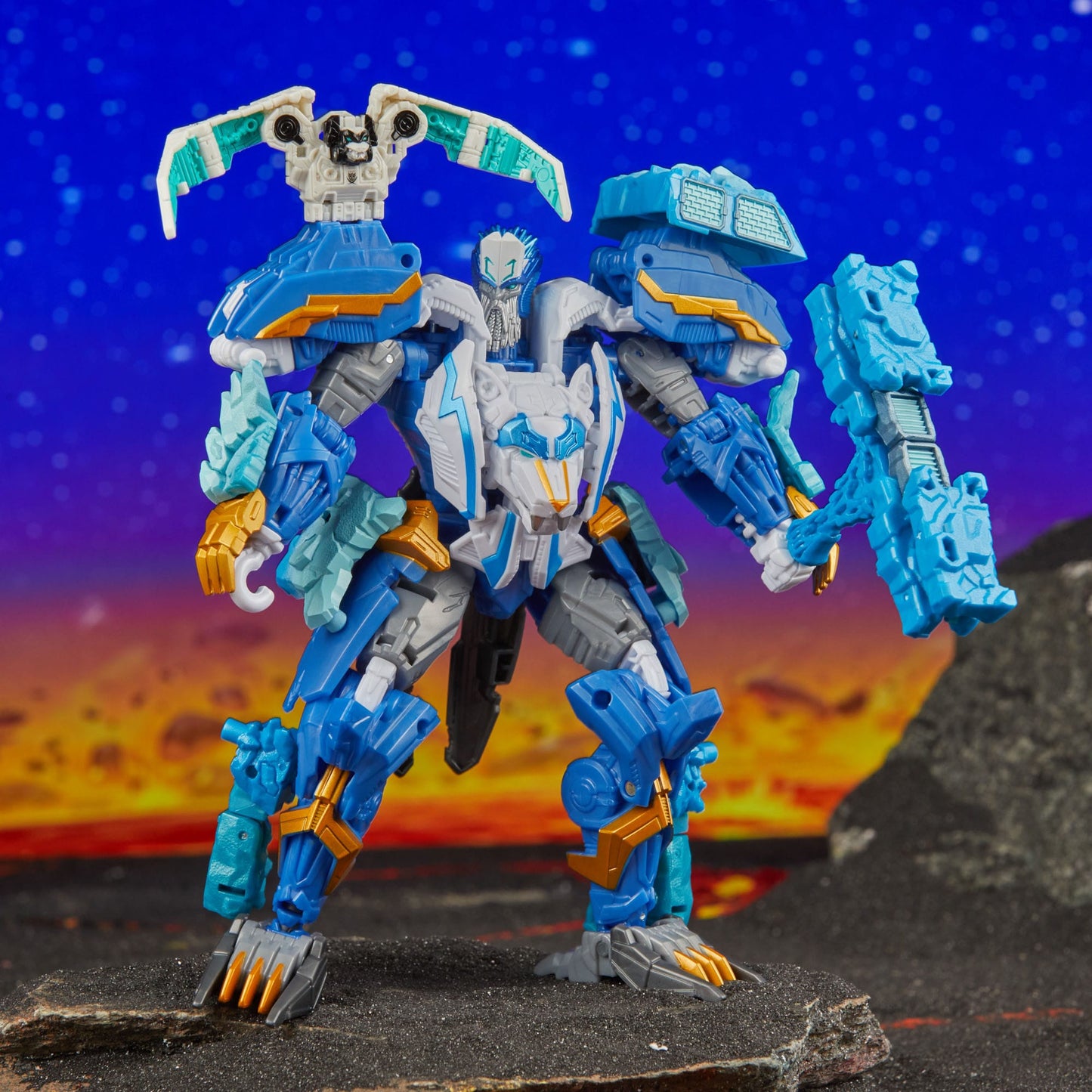 Transformers Generations Legacy United Leader Class Star Raider Thundertron + Nightstrike + Calcitron (Import Stock)